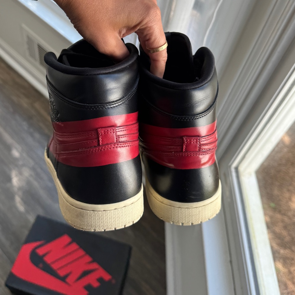 Jordan 1 retro high OG Defiant black red 11 - Picture 4 of 6
